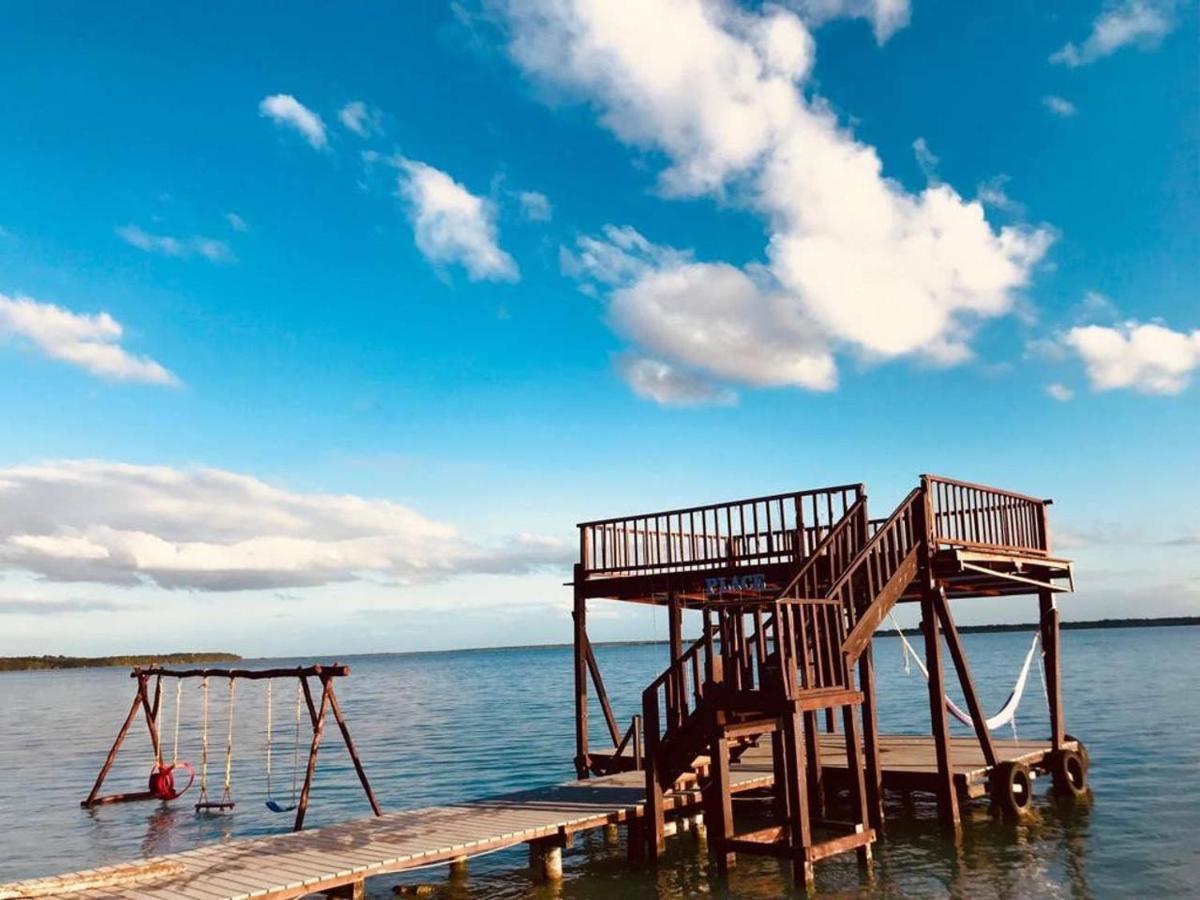 Coras Place Bacalar Lagoon Front ภายนอก รูปภาพ