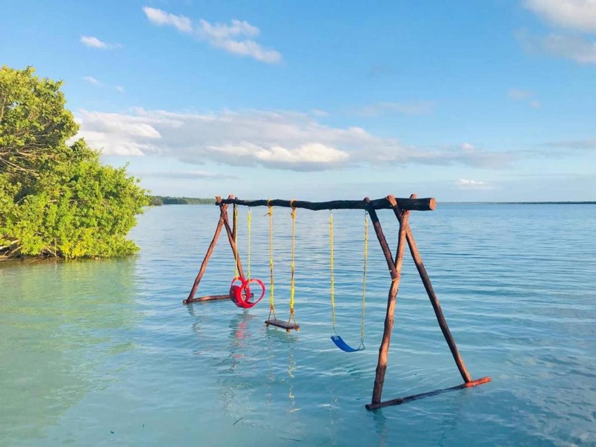 Coras Place Bacalar Lagoon Front ภายนอก รูปภาพ