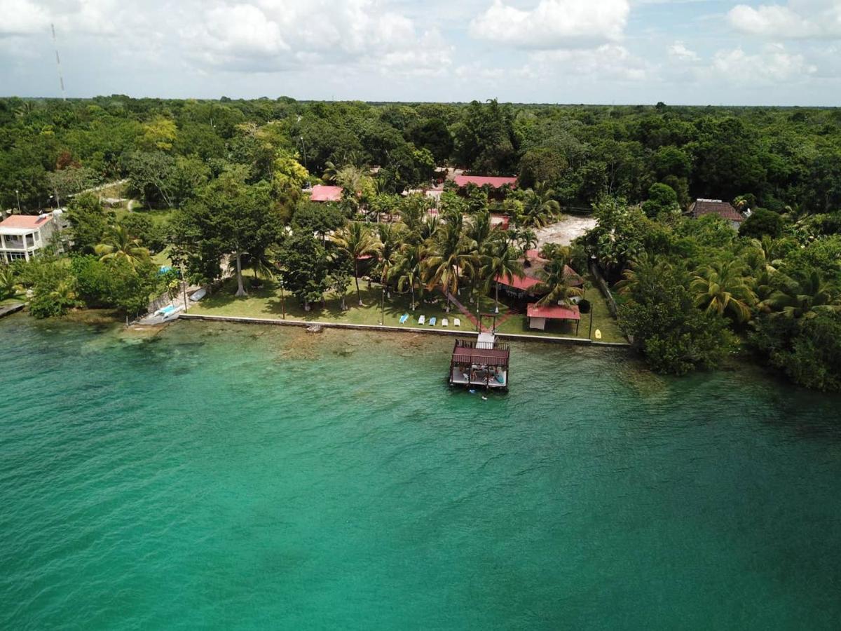 Coras Place Bacalar Lagoon Front ภายนอก รูปภาพ
