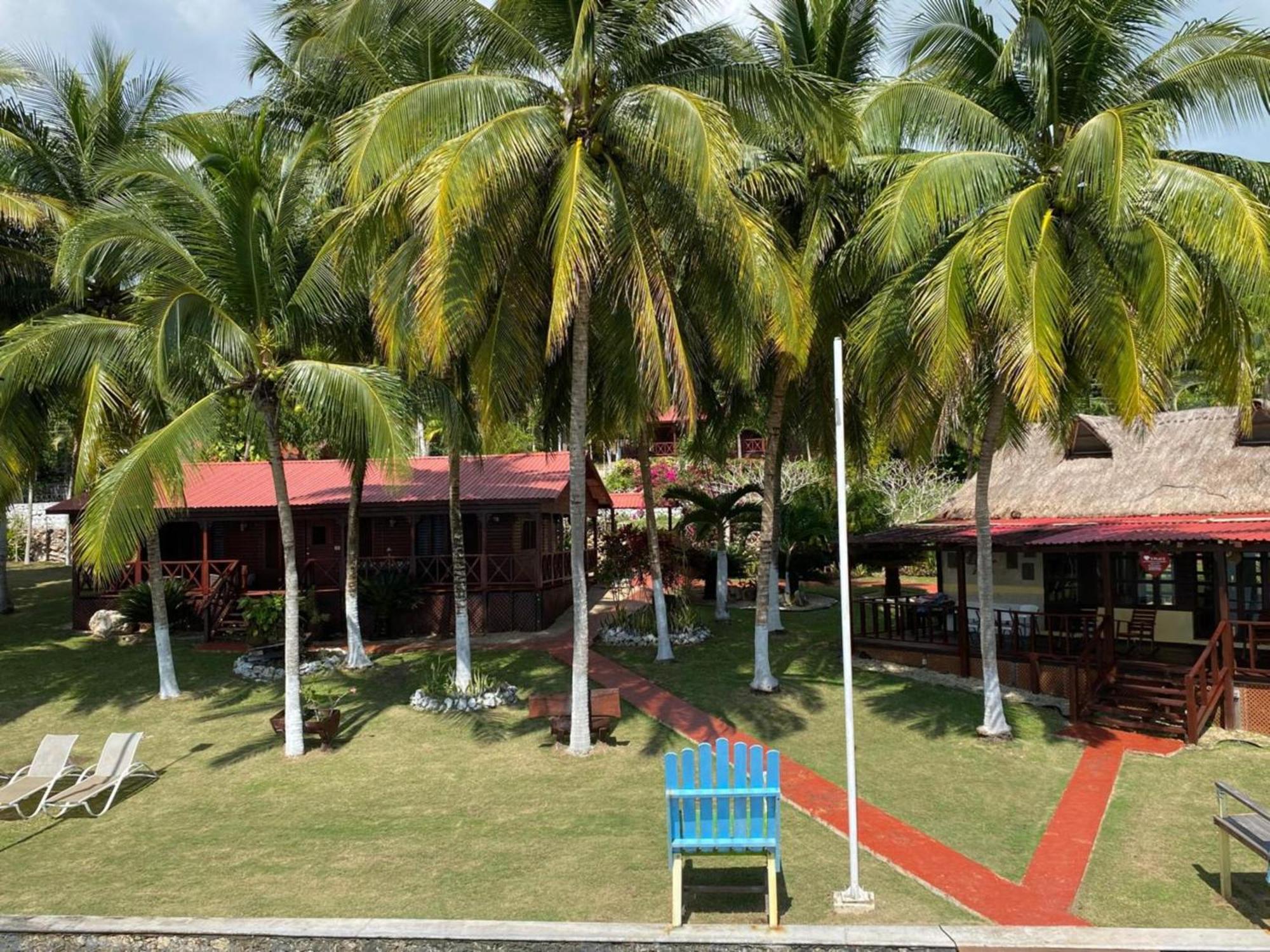 Coras Place Bacalar Lagoon Front ภายนอก รูปภาพ