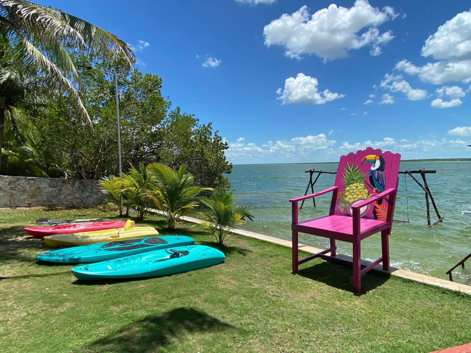 Coras Place Bacalar Lagoon Front ภายนอก รูปภาพ